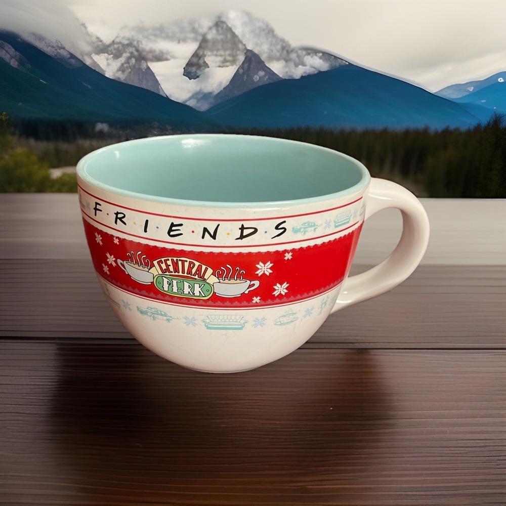 FRIENDS TV Series‎ Central Perk Large 24oz Christmas Coffee Cup Holiday Soup/Mug